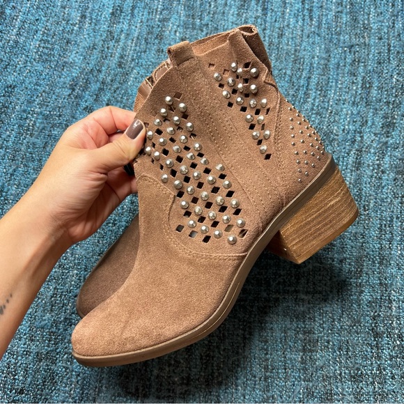 Steve Madden Dude Studded Boots in Brown Suede - Picture 4 of 9